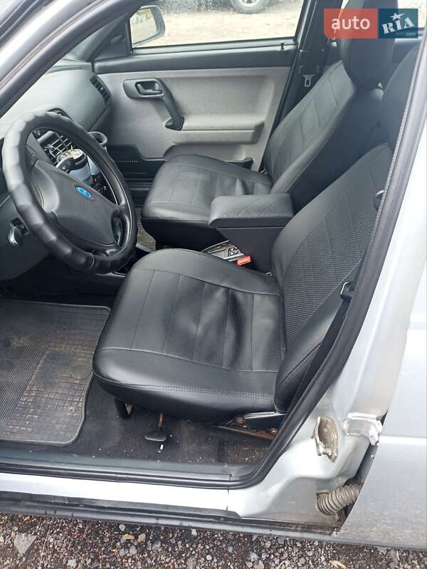 Универсал ВАЗ / Lada 2111 2010 в Изюме фото 6 Универсал ВАЗ / Lada 2111 2010 в Изюме