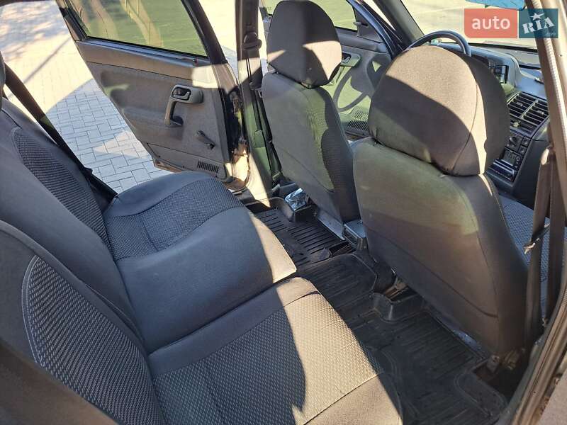 Универсал ВАЗ / Lada 2111 2007 в Николаеве