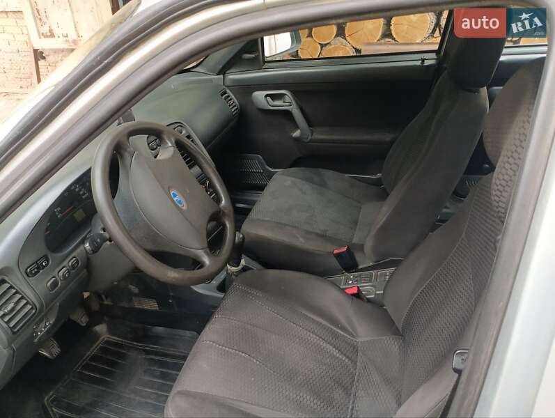 Универсал ВАЗ / Lada 2111 2010 в Харькове фото 7 Универсал ВАЗ / Lada 2111 2010 в Харькове