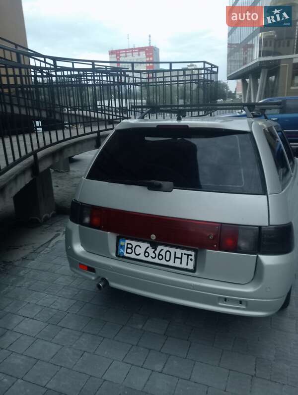 Универсал ВАЗ / Lada 2111 2004 в Львове