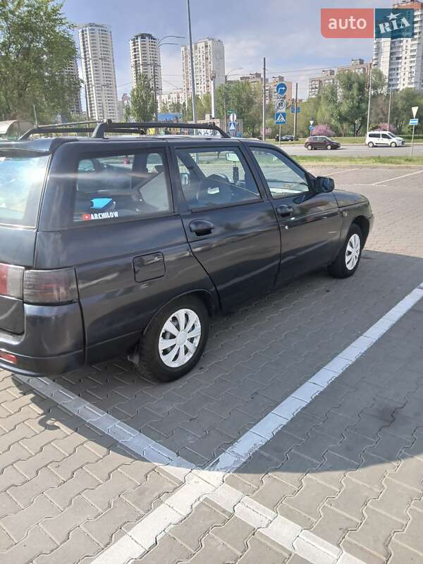 Универсал ВАЗ / Lada 2111 2004 в Киеве