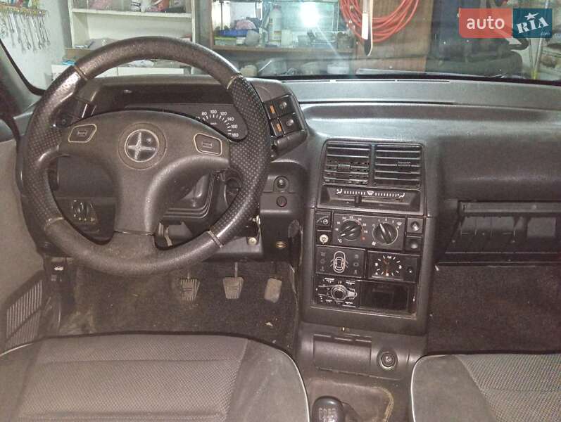 Универсал ВАЗ / Lada 2111 2007 в Изяславе