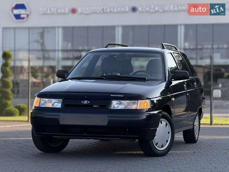 ВАЗ / Lada 2111 2005