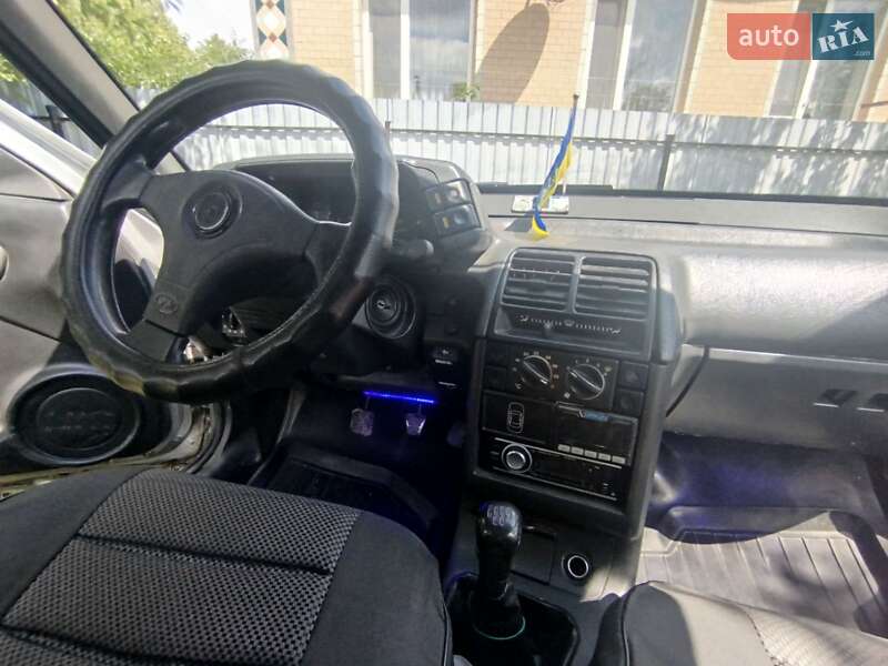 Універсал ВАЗ / Lada 2111 2004 в Чемерівцях