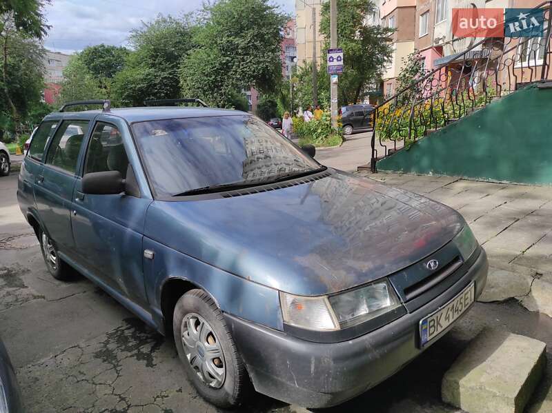 ВАЗ / Lada 2111 2001