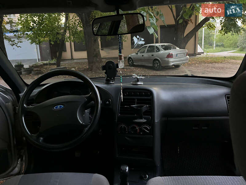 Универсал ВАЗ / Lada 2111 2010 в Полтаве