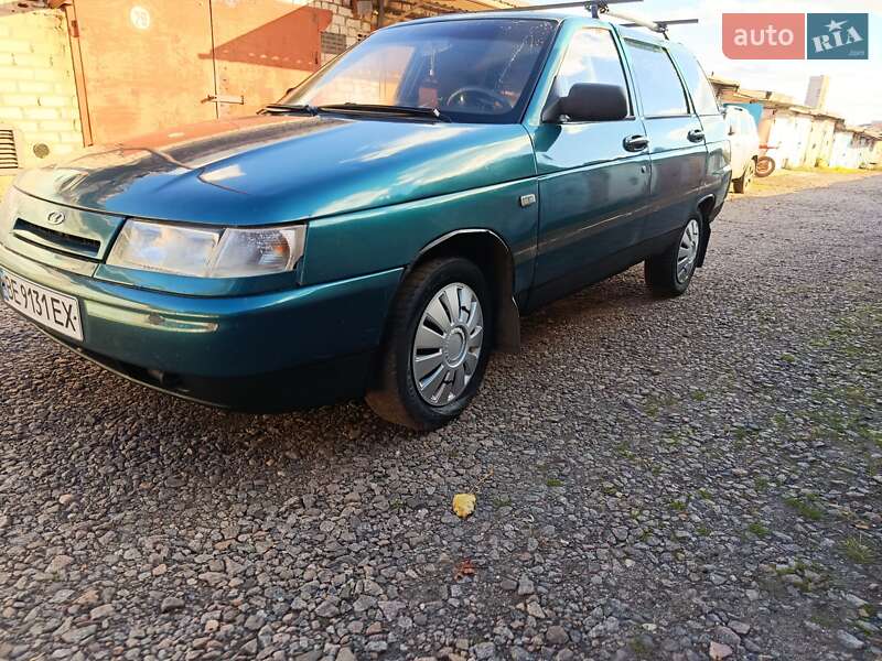 ВАЗ / Lada 2111 2001