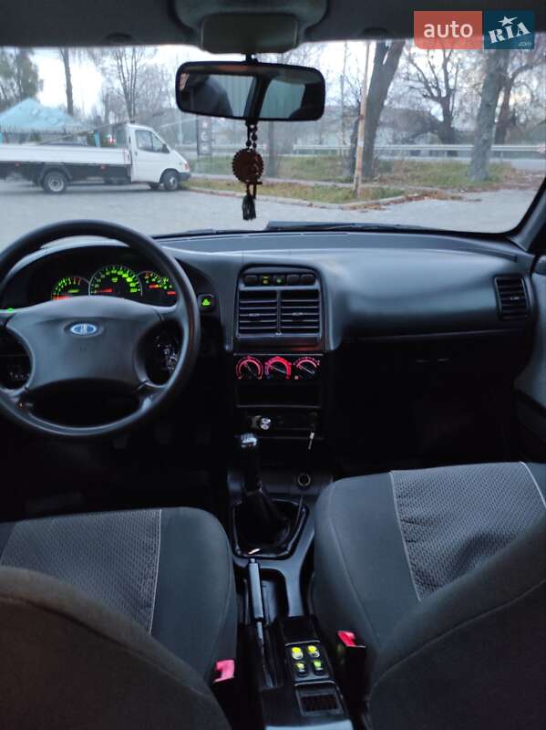 Универсал ВАЗ / Lada 2111 2010 в Тульчине