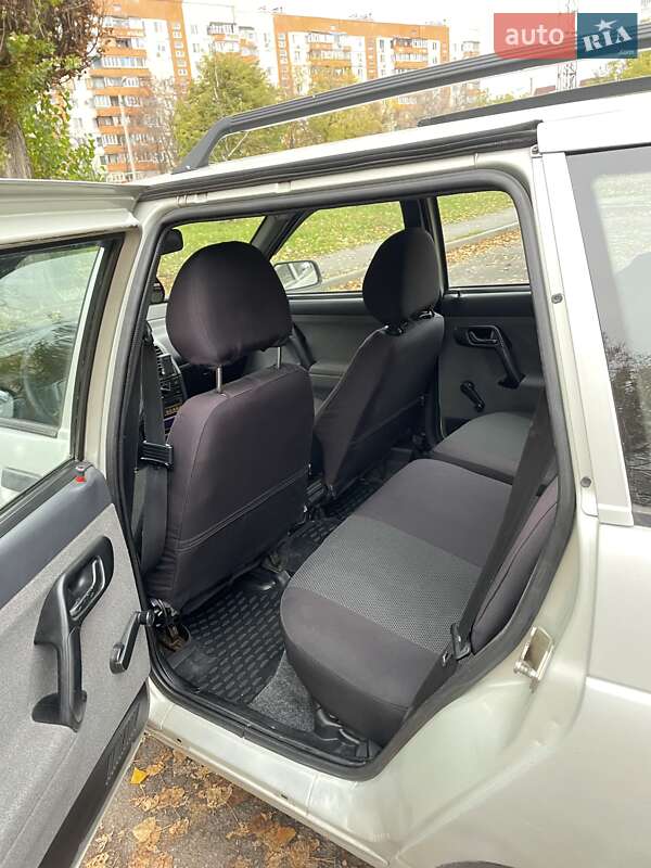 Универсал ВАЗ / Lada 2111 2004 в Харькове