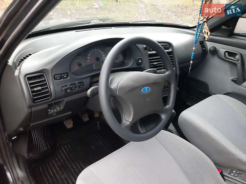 Универсал ВАЗ / Lada 2111 2009 в Хороле