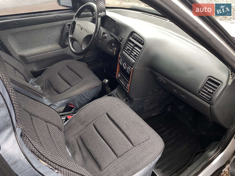 Універсал ВАЗ / Lada 2111 2009 в Первомайську