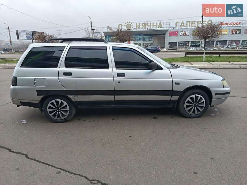 Універсал ВАЗ / Lada 2111 2004 в Кривому Розі фото 4 Універсал ВАЗ / Lada 2111 2004 в Кривому Розі