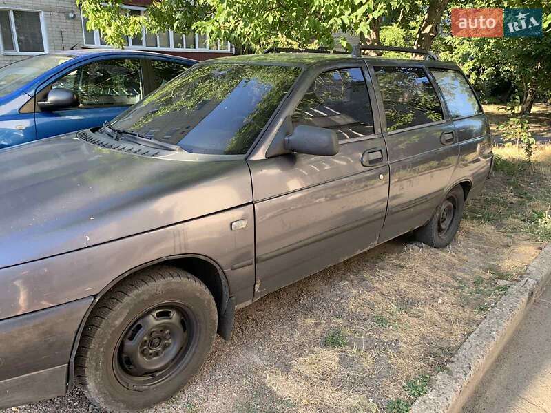 ВАЗ / Lada 2111 2000