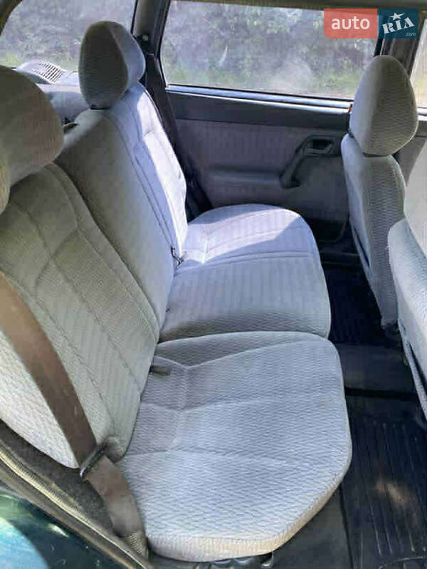 Универсал ВАЗ / Lada 2111 2002 в Черновцах фото 6 Универсал ВАЗ / Lada 2111 2002 в Черновцах