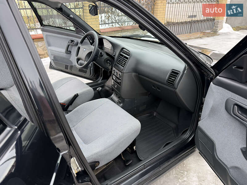 Универсал ВАЗ / Lada 2111 2009 в Умани фото 27 Универсал ВАЗ / Lada 2111 2009 в Умани