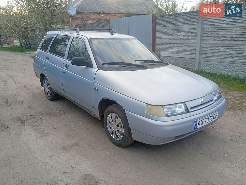ВАЗ / Lada 2111 2004