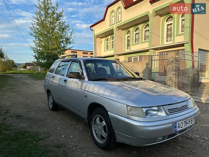 ВАЗ / Lada 2111