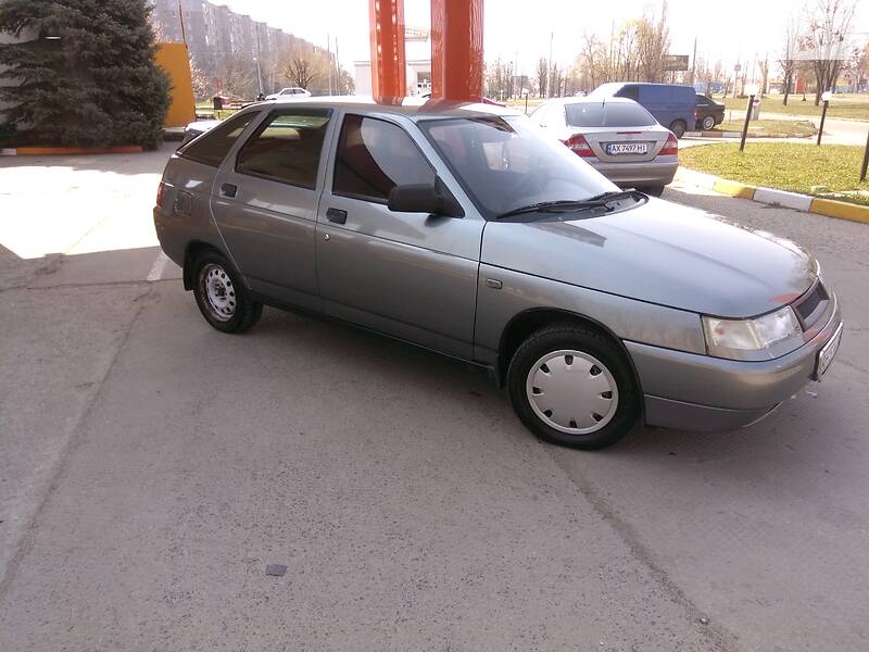 Хетчбек ВАЗ 2112 2008 в 