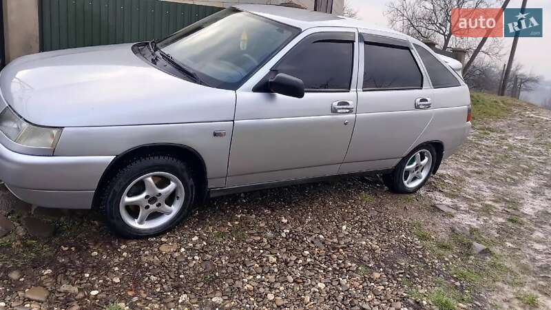 Хэтчбек ВАЗ / Lada 2112 2004 в Иршаве