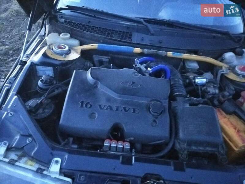 Хетчбек ВАЗ / Lada 2112 2006 в Попільні