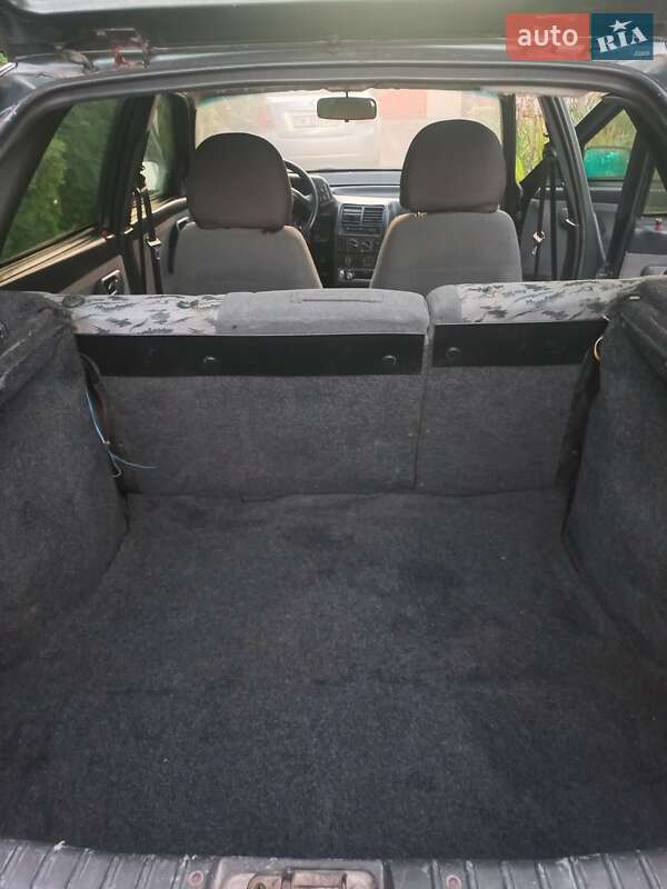 Хэтчбек ВАЗ / Lada 2112 2006 в Ровно