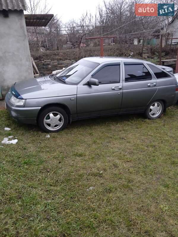 Хэтчбек ВАЗ / Lada 2112 2006 в Тальном фото 7 Хэтчбек ВАЗ / Lada 2112 2006 в Тальном