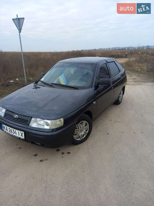 Хэтчбек ВАЗ / Lada 2112 2007 в Киеве