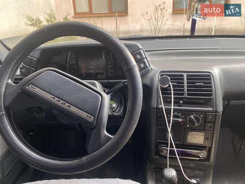 Хэтчбек ВАЗ / Lada 2112 2007 в Поляне