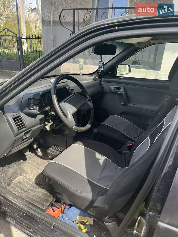 Хэтчбек ВАЗ / Lada 2112 2006 в Тернополе