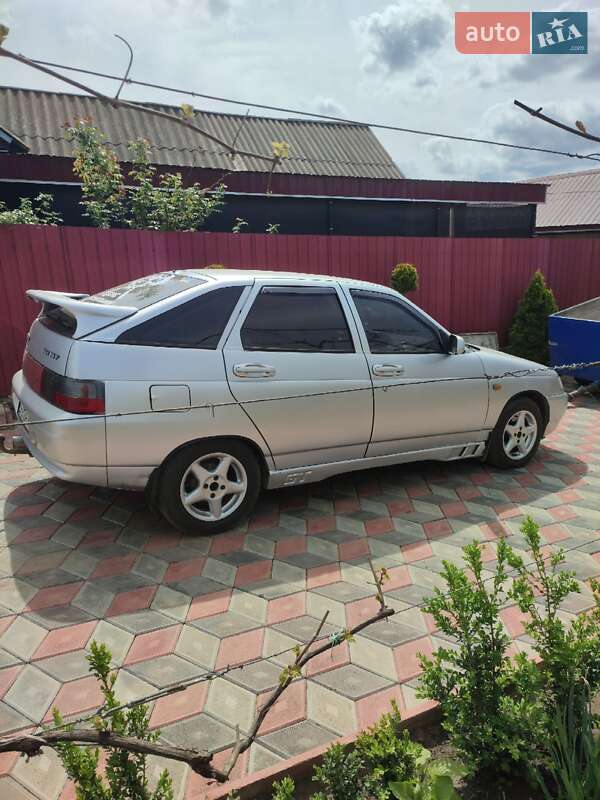 Хэтчбек ВАЗ / Lada 2112 2005 в Саврани