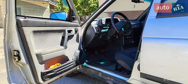 Хэтчбек ВАЗ / Lada 2112 2006 в Александровке