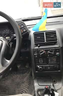 Хэтчбек ВАЗ 2112 2005 в 