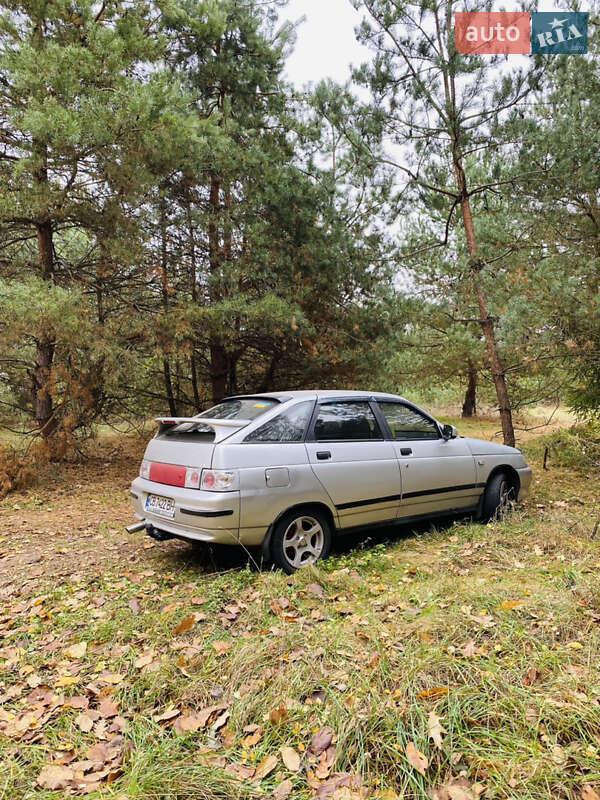 Хэтчбек ВАЗ / Lada 2112 2004 в Нежине