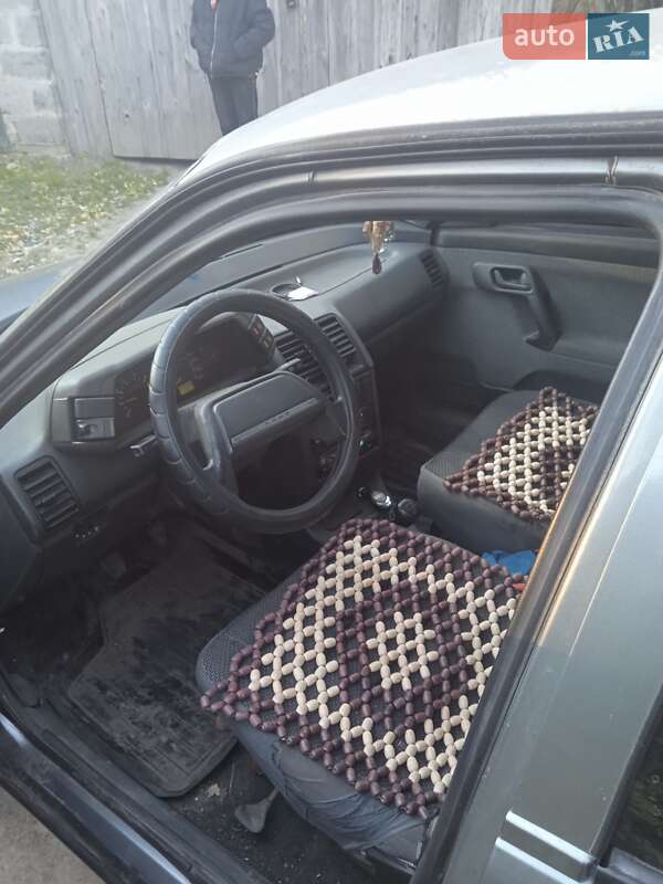 Хетчбек ВАЗ / Lada 2112 2007 в Чернігові фото 4 Хетчбек ВАЗ / Lada 2112 2007 в Чернігові