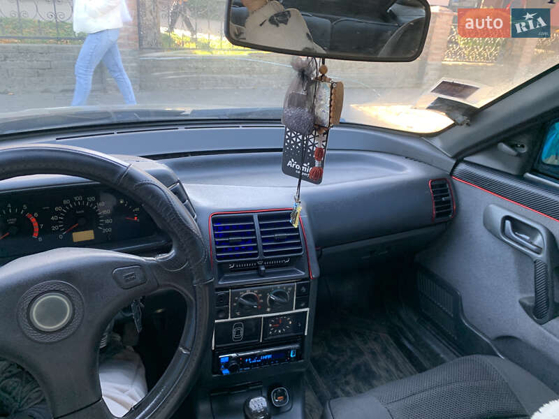 Хэтчбек ВАЗ / Lada 2112 2007 в Красилове