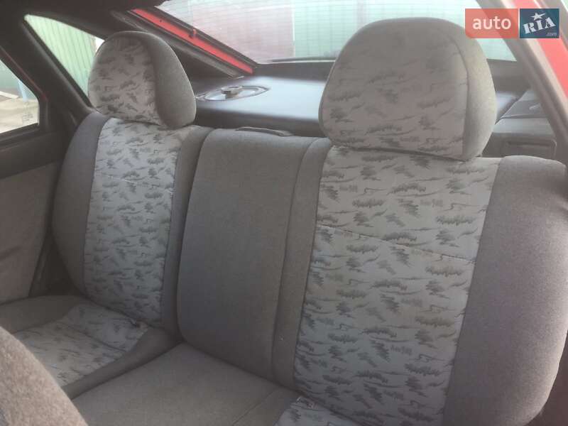 Хэтчбек ВАЗ / Lada 2112 2005 в Никополе