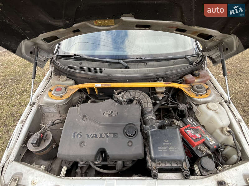 Хэтчбек ВАЗ / Lada 2112 2005 в Яготине