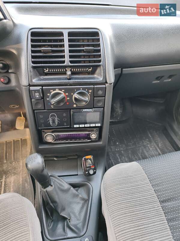 Хэтчбек ВАЗ / Lada 2112 2006 в Тернополе