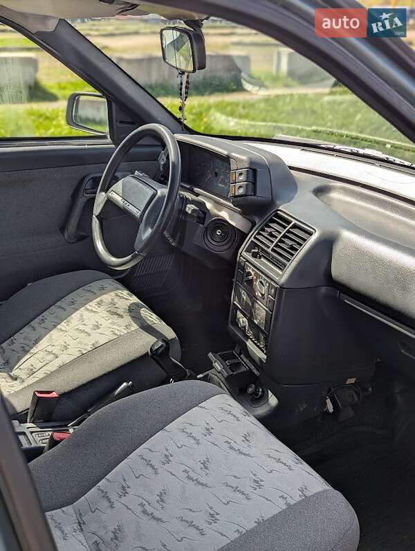 Хетчбек ВАЗ / Lada 2112 2006 в Львові фото 12 Хетчбек ВАЗ / Lada 2112 2006 в Львові