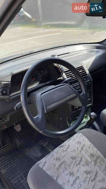 Хетчбек ВАЗ / Lada 2112 2006 в Дніпрі фото 5 Хетчбек ВАЗ / Lada 2112 2006 в Дніпрі