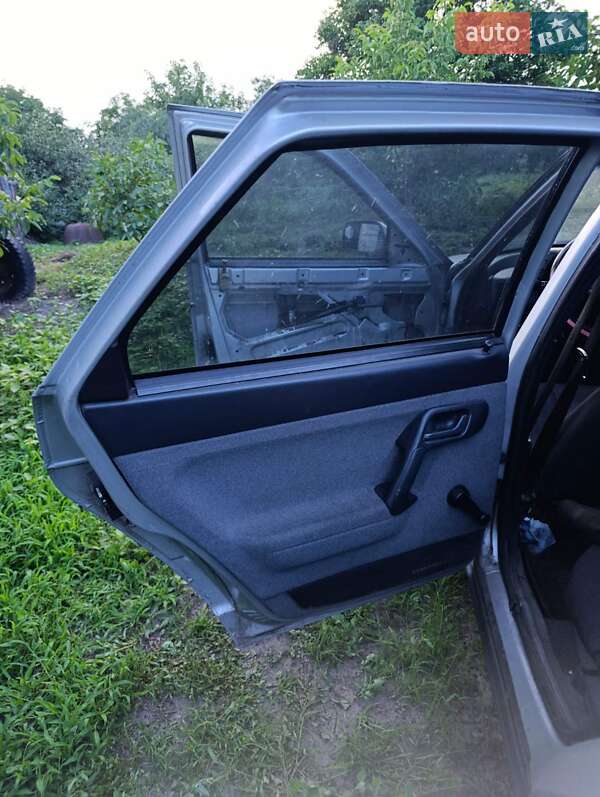Хэтчбек ВАЗ / Lada 2112 2006 в Днепре