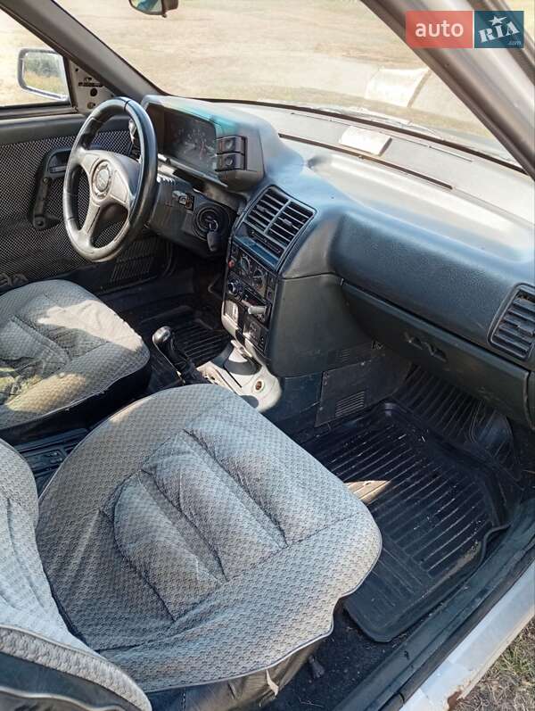 Хэтчбек ВАЗ / Lada 2112 2006 в Магдалиновке