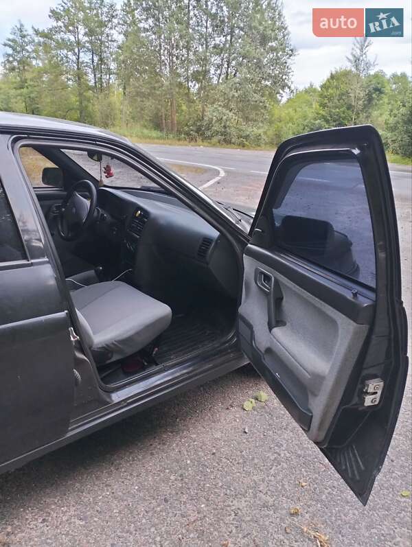 Хэтчбек ВАЗ / Lada 2112 2008 в Маневичах