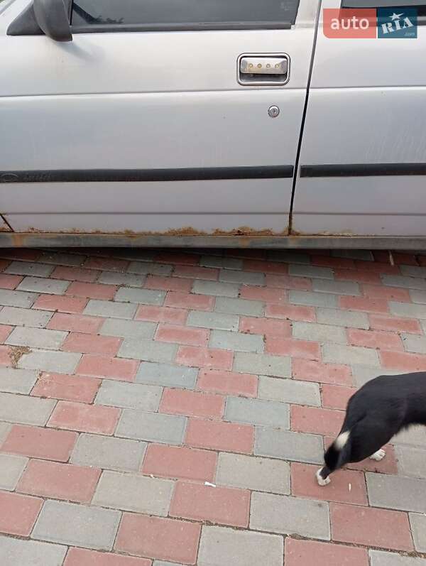 Хетчбек ВАЗ / Lada 2112 2004 в Кам'янському фото 4 Хетчбек ВАЗ / Lada 2112 2004 в Кам'янському