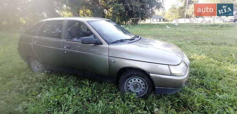 Хэтчбек ВАЗ / Lada 2112 2002 в Староконстантинове