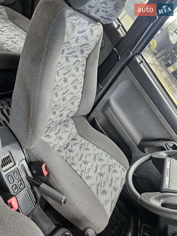 Хетчбек ВАЗ / Lada 2112 2006 в Львові фото 30 Хетчбек ВАЗ / Lada 2112 2006 в Львові