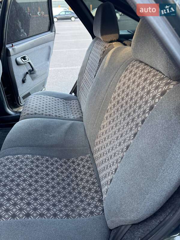 Хэтчбек ВАЗ / Lada 2112 2006 в Харькове