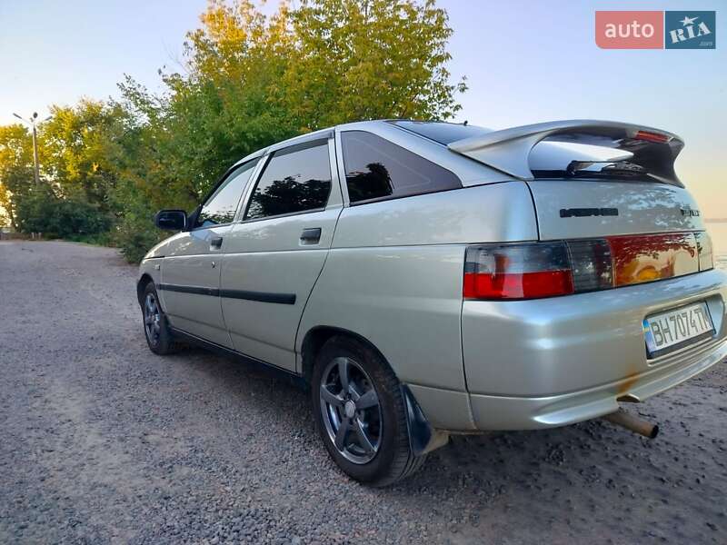 Хэтчбек ВАЗ / Lada 2112 2006 в Белгороде-Днестровском