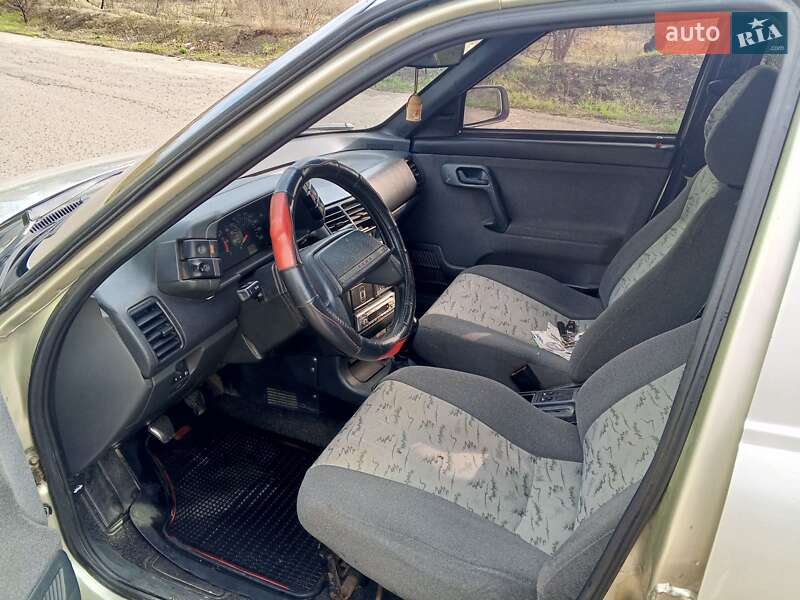 Хэтчбек ВАЗ / Lada 2112 2006 в Белгороде-Днестровском