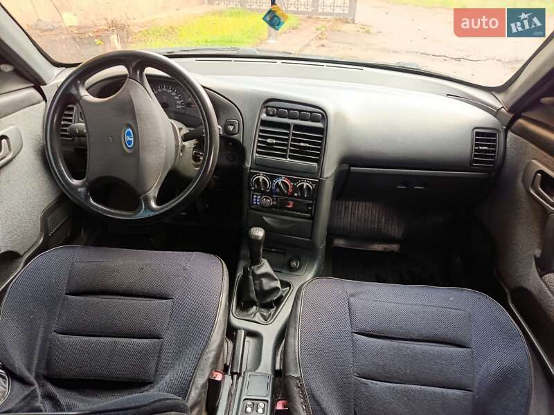 Хэтчбек ВАЗ / Lada 2112 2008 в Кривом Роге фото 16 Хэтчбек ВАЗ / Lada 2112 2008 в Кривом Роге